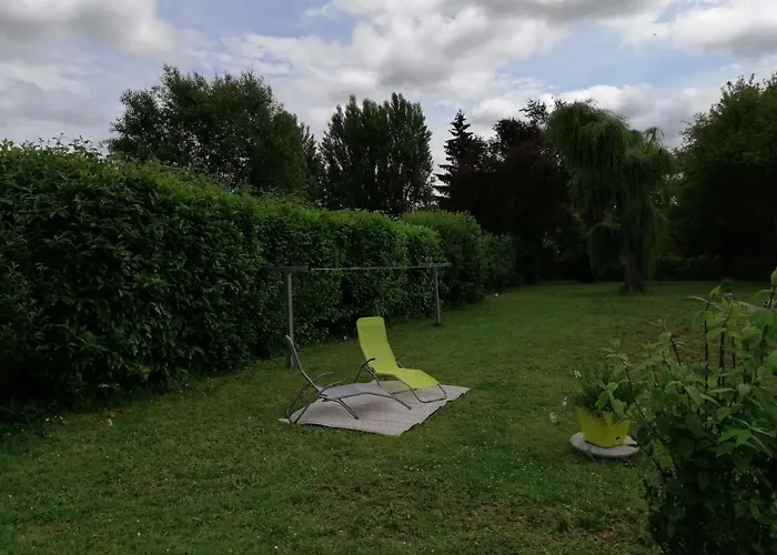 Les Mirabelles Calme Et Reposant Prázdninový dům *